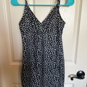 SHEIN Monochrome Floral Pattern Dress
